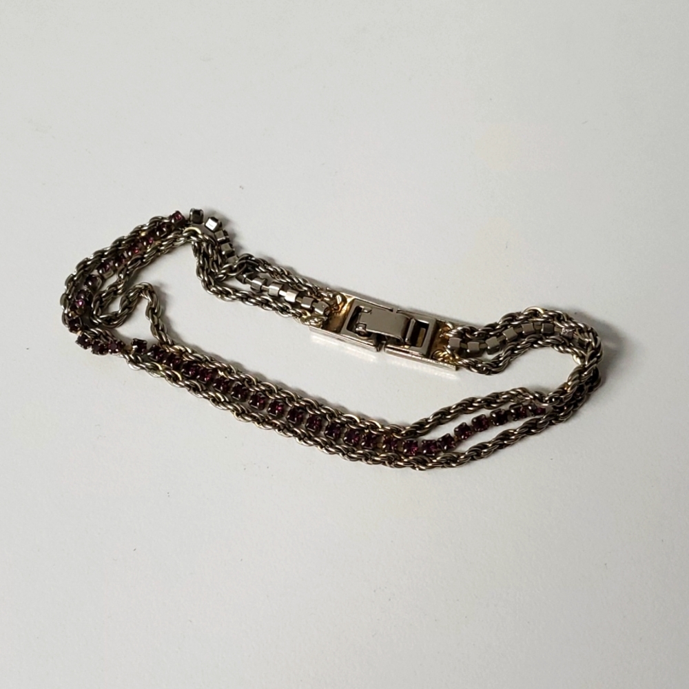 Sweet vintage chain silver tone bracelet with purple rhinestones